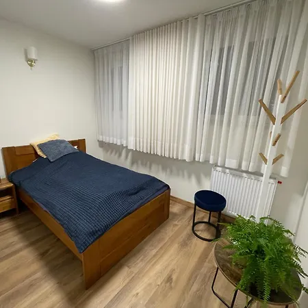Palac Zbylitowskich Homestay szállás *