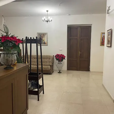 Palac Zbylitowskich Homestay